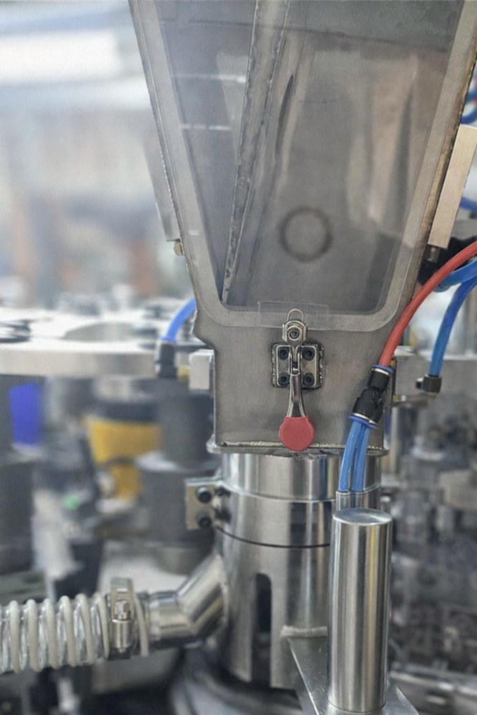 Automatic defective paper cup rejection system in MH-K01 high speed paper cup forming machine – Woosung Machinery Co Korea