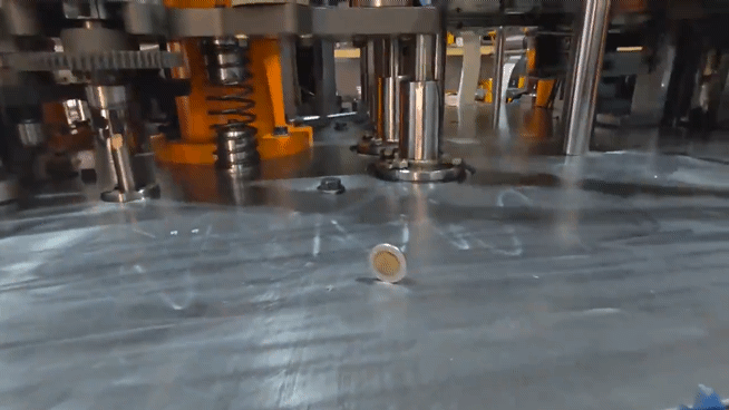 Real-time vibration test of high speed paper cup forming machine – ultra low vibration mechanical cam-driven system